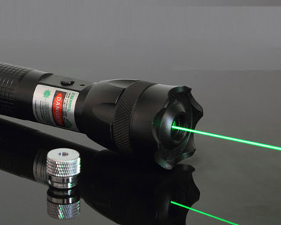 緑レーザーポインター 眩しい機能100mW~500mW